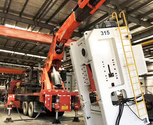 武强县提升工作效率，选择优质折臂吊租赁服务