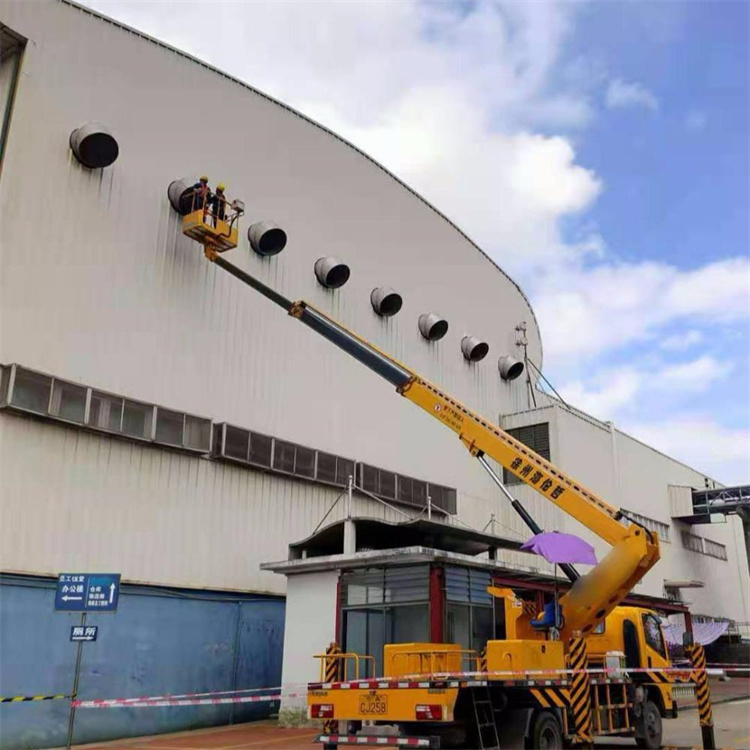 武强县高空作业车出租服务：专业广告牌安装解决方案